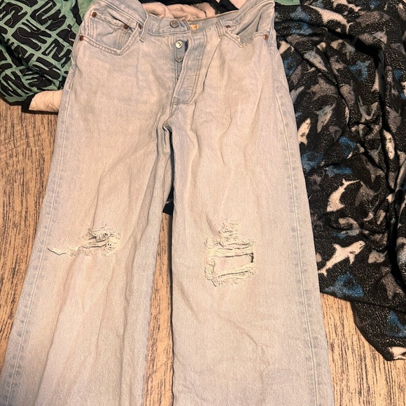 Levi jeans!! - Picture 1 of 1
